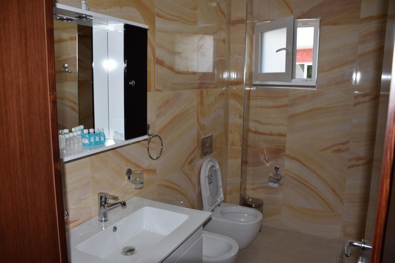 Hotel Pogradeci 2 Tushemisht Luaran gambar