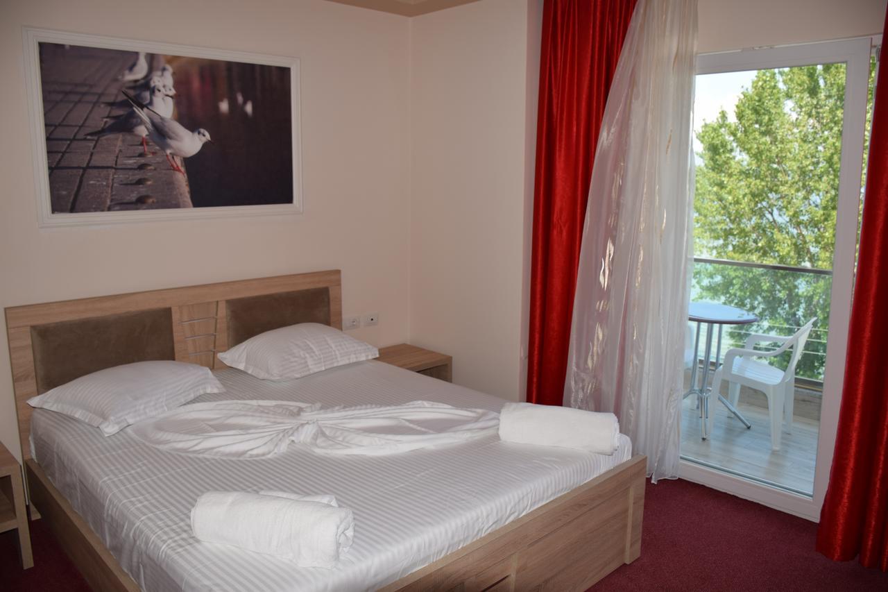 Hotel Pogradeci 2 Tushemisht Luaran gambar